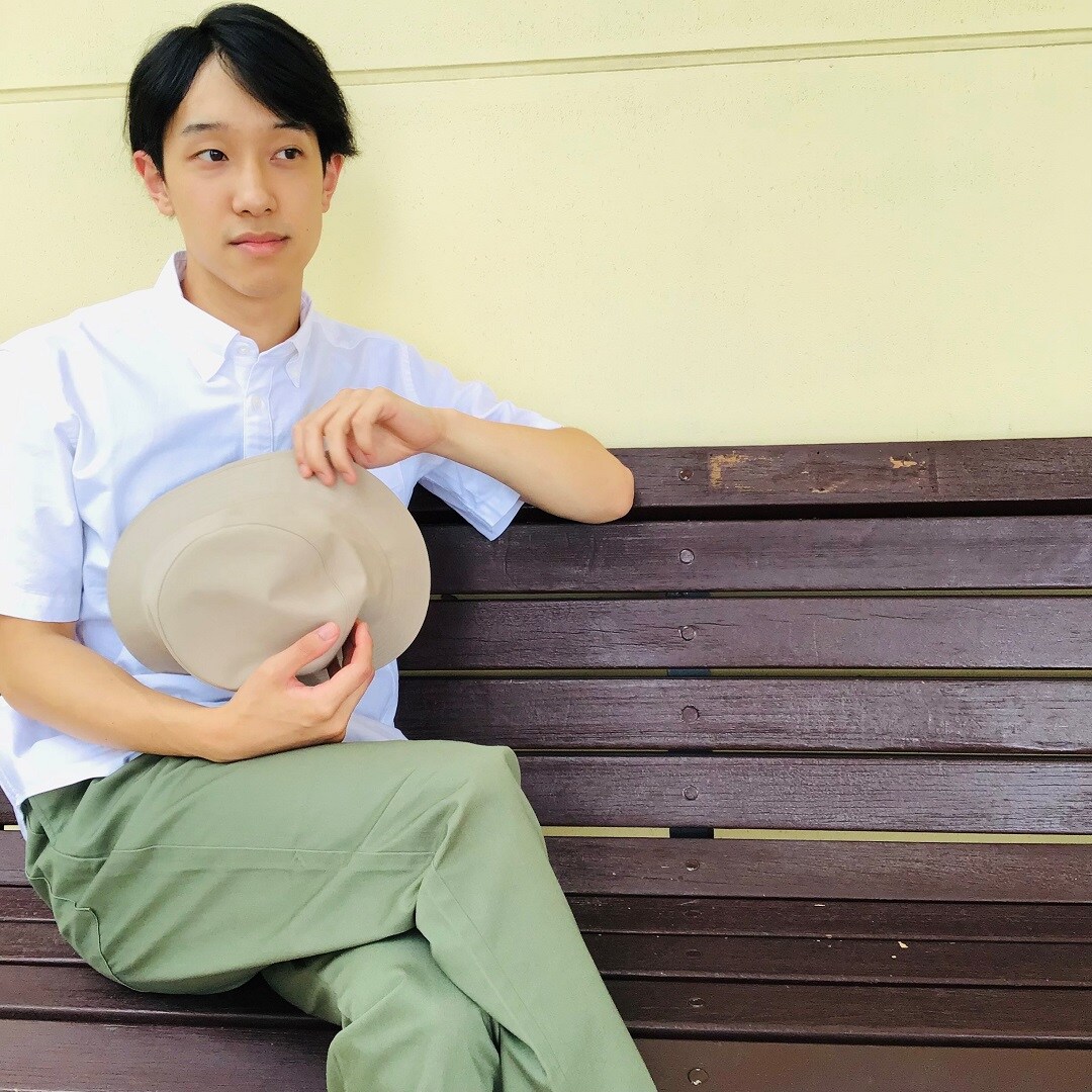 ベンチにて
