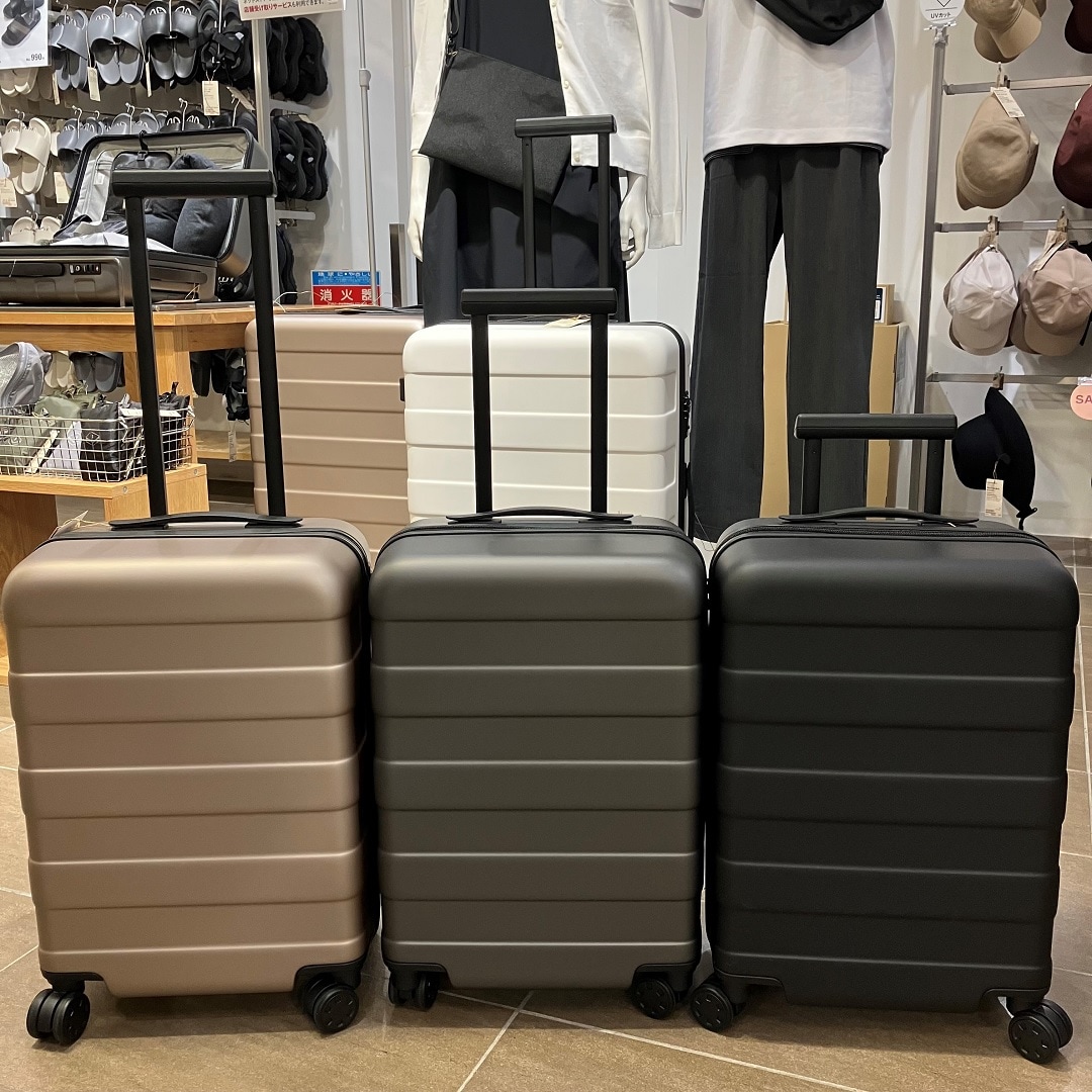 【ラブラ万代】旅の必需品ハードキャリーケース