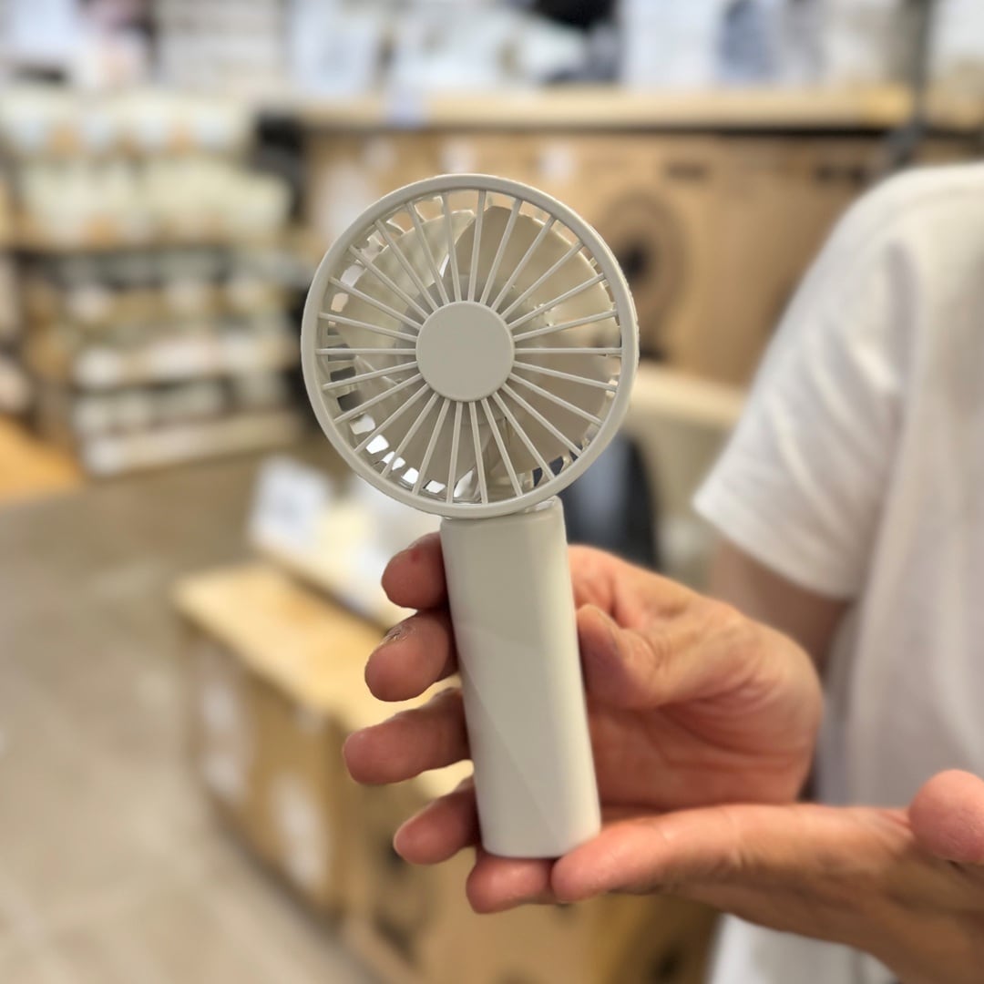 【ラブラ万代】ハンディファン&ひんやりミスト　いつでもひんやり快適に