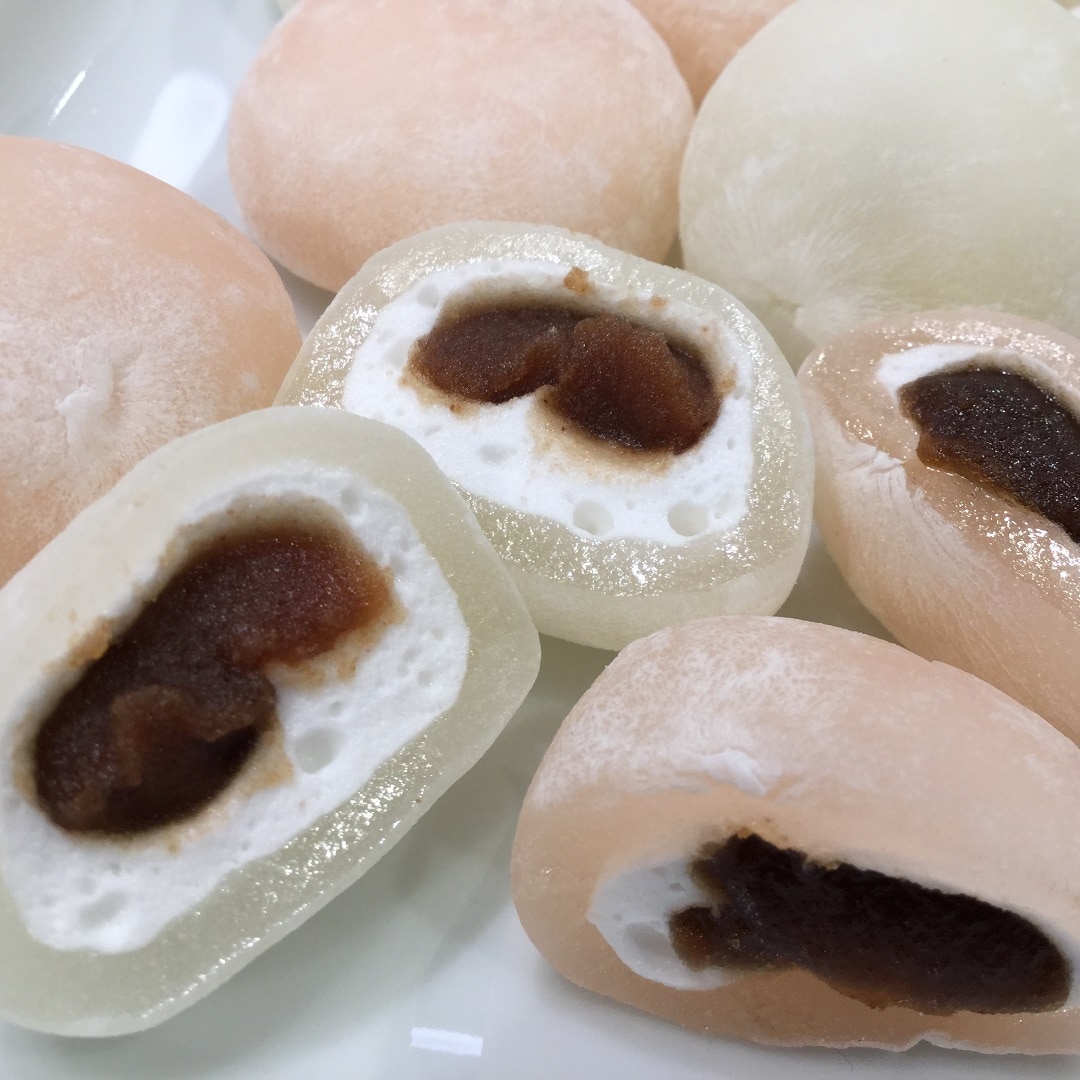 紅白のお菓子の写真