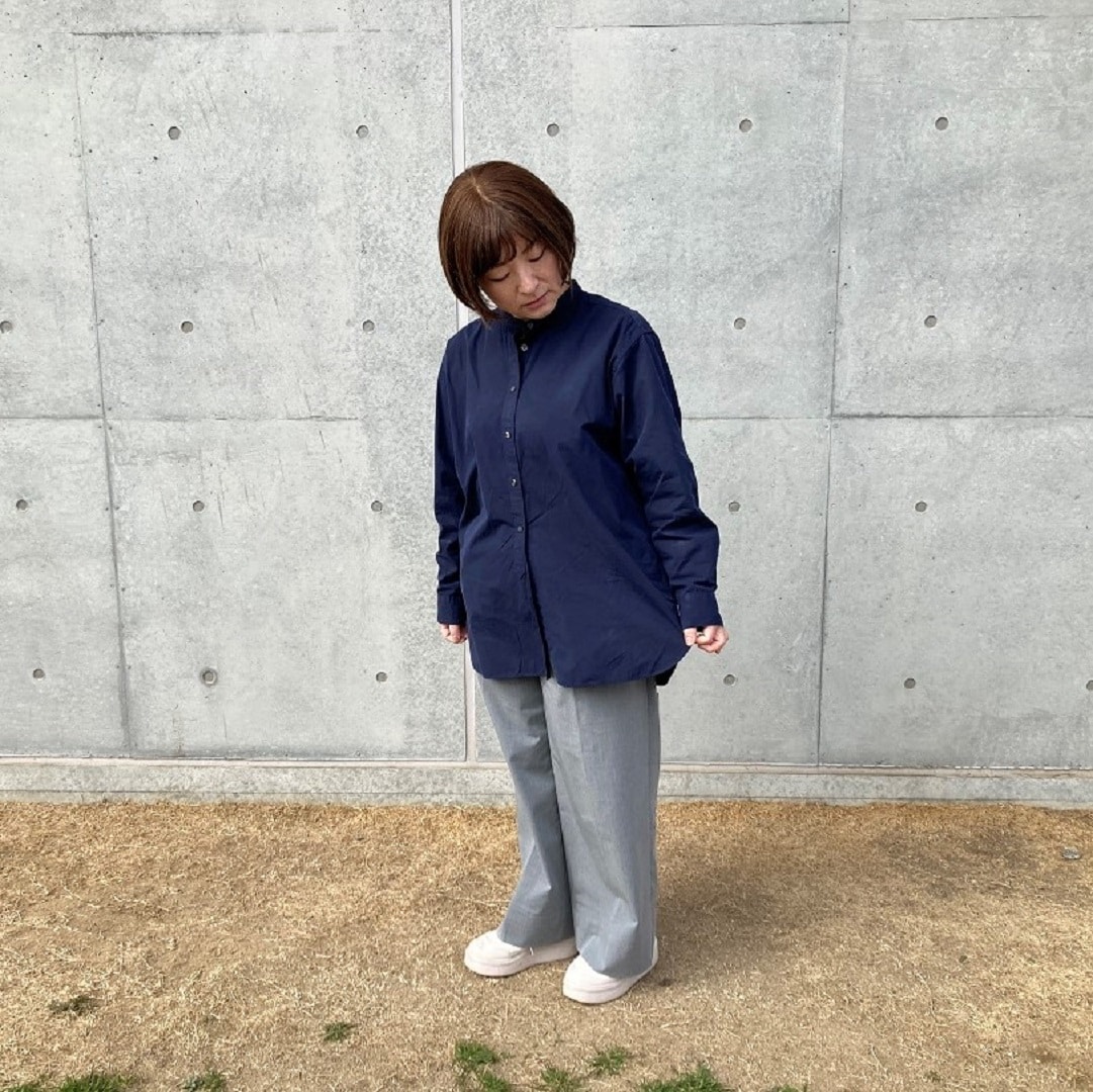 スタンドカラーシャツ