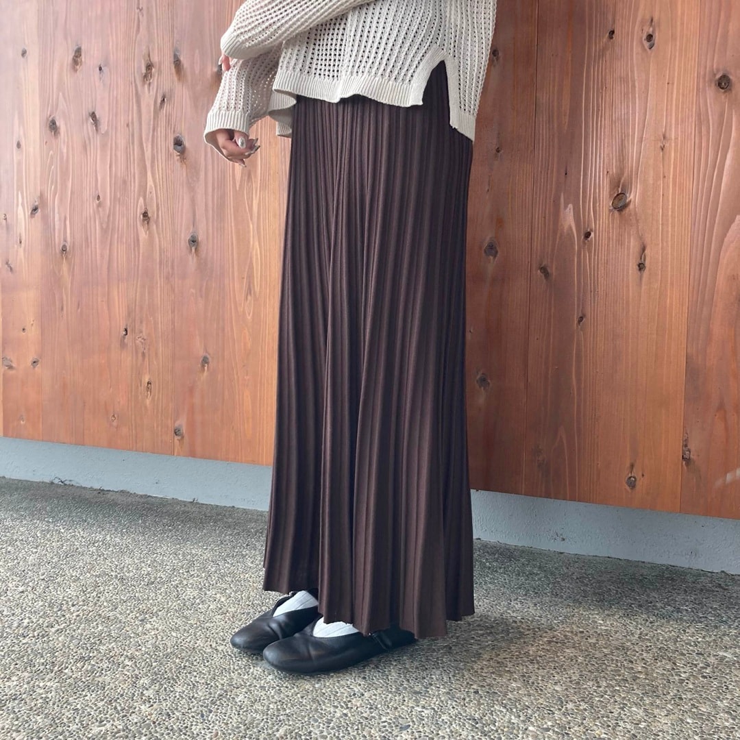 なめらかニットフレアスカート