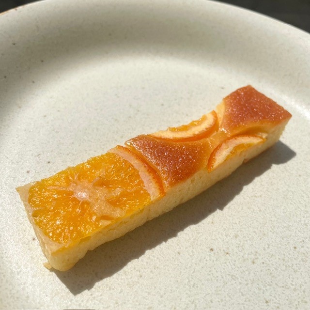 【セレオ国分寺】さっぱりと焼き上げたチーズケーキです