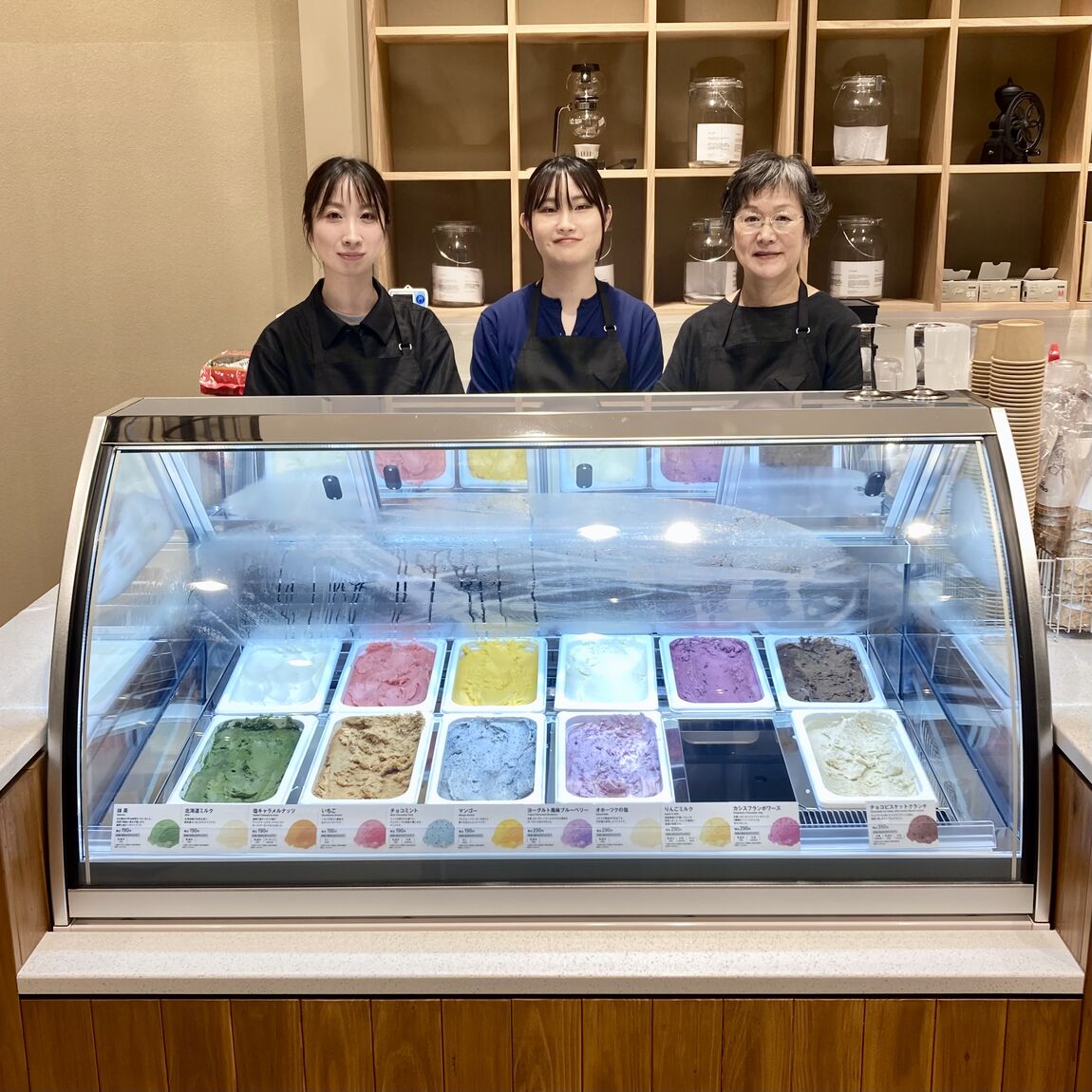 コーヒー&アイススタンドスタッフ