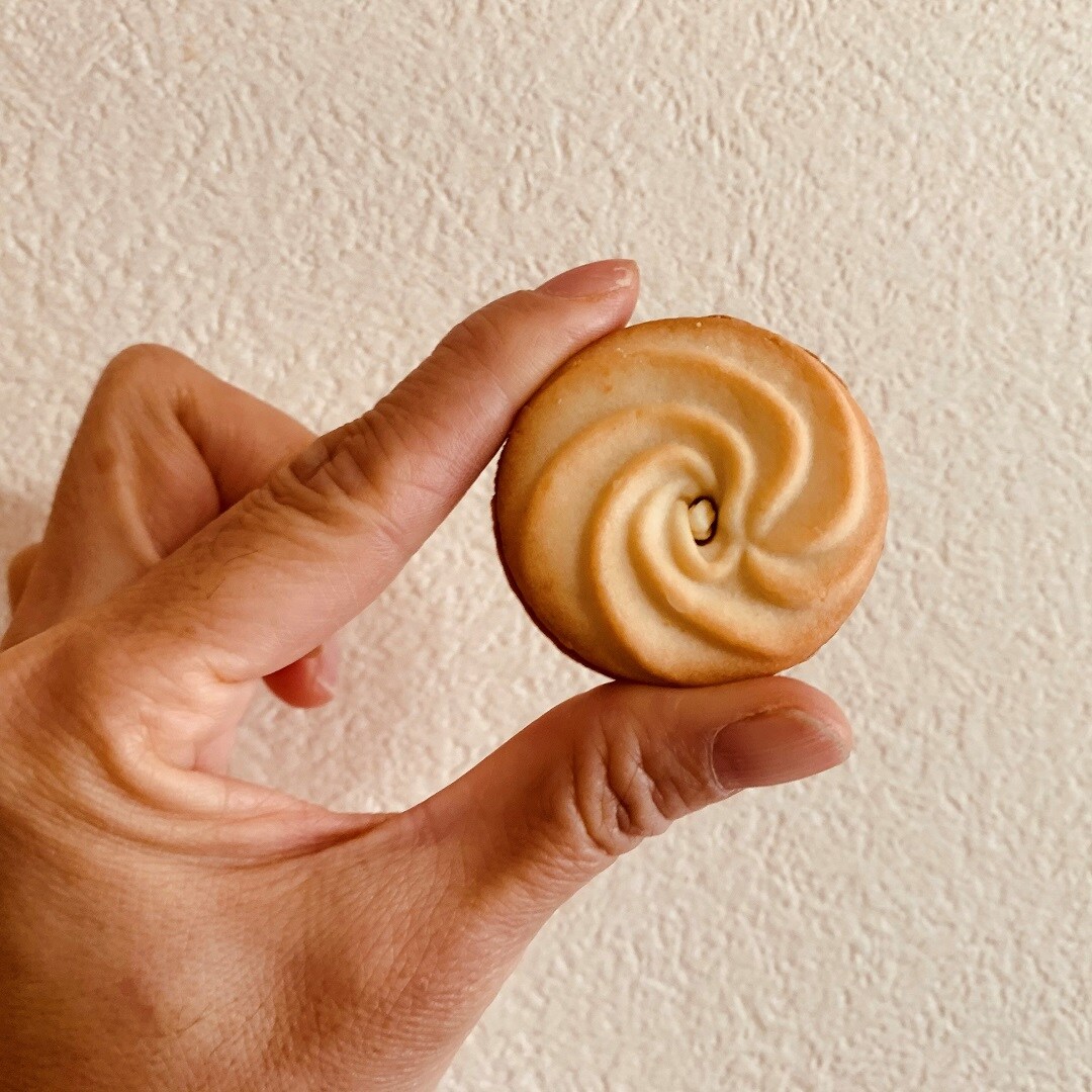 06