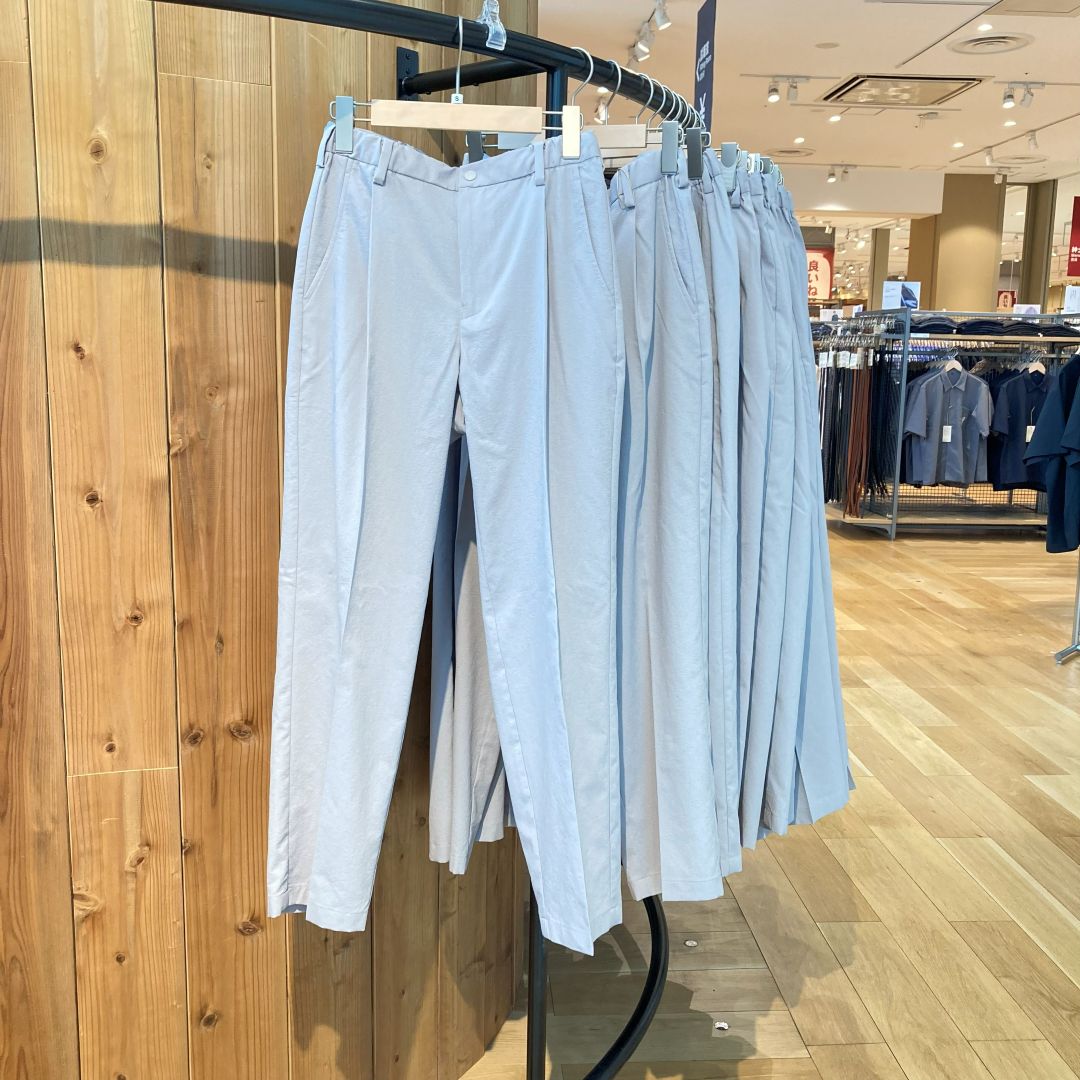 タックテーパードパンツ画像