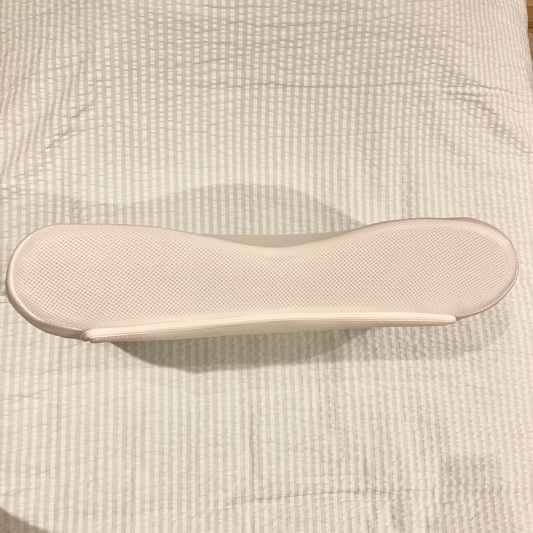 寝返りを受け止めるまくら