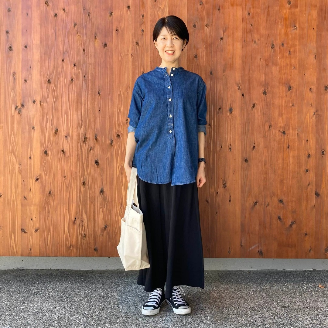 洗いざらしデニムスタンドカラー長袖ロングシャツ