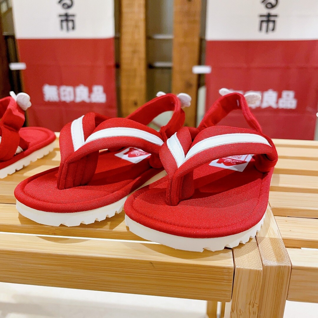 サンダル