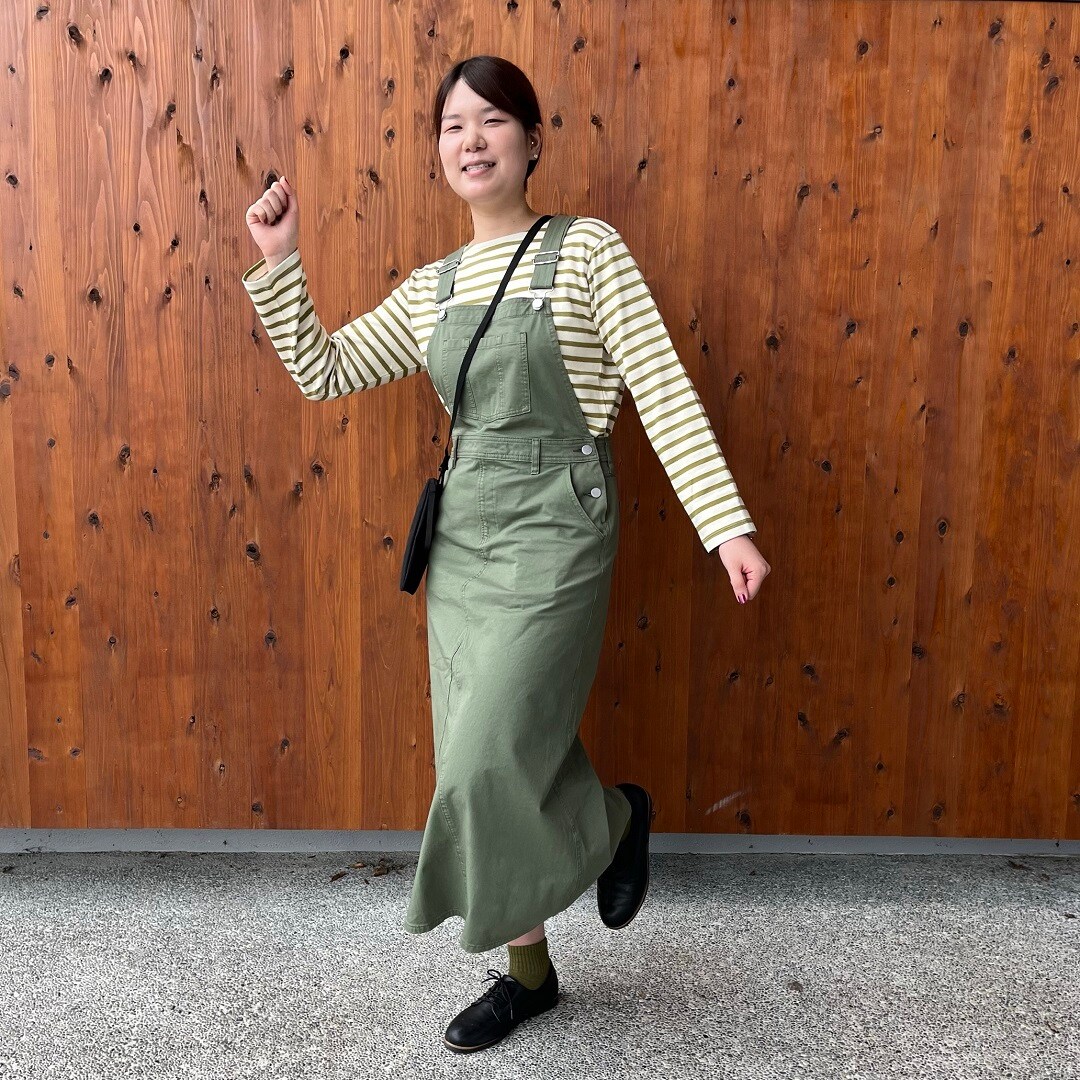 ストレッチチノサロペットスカート