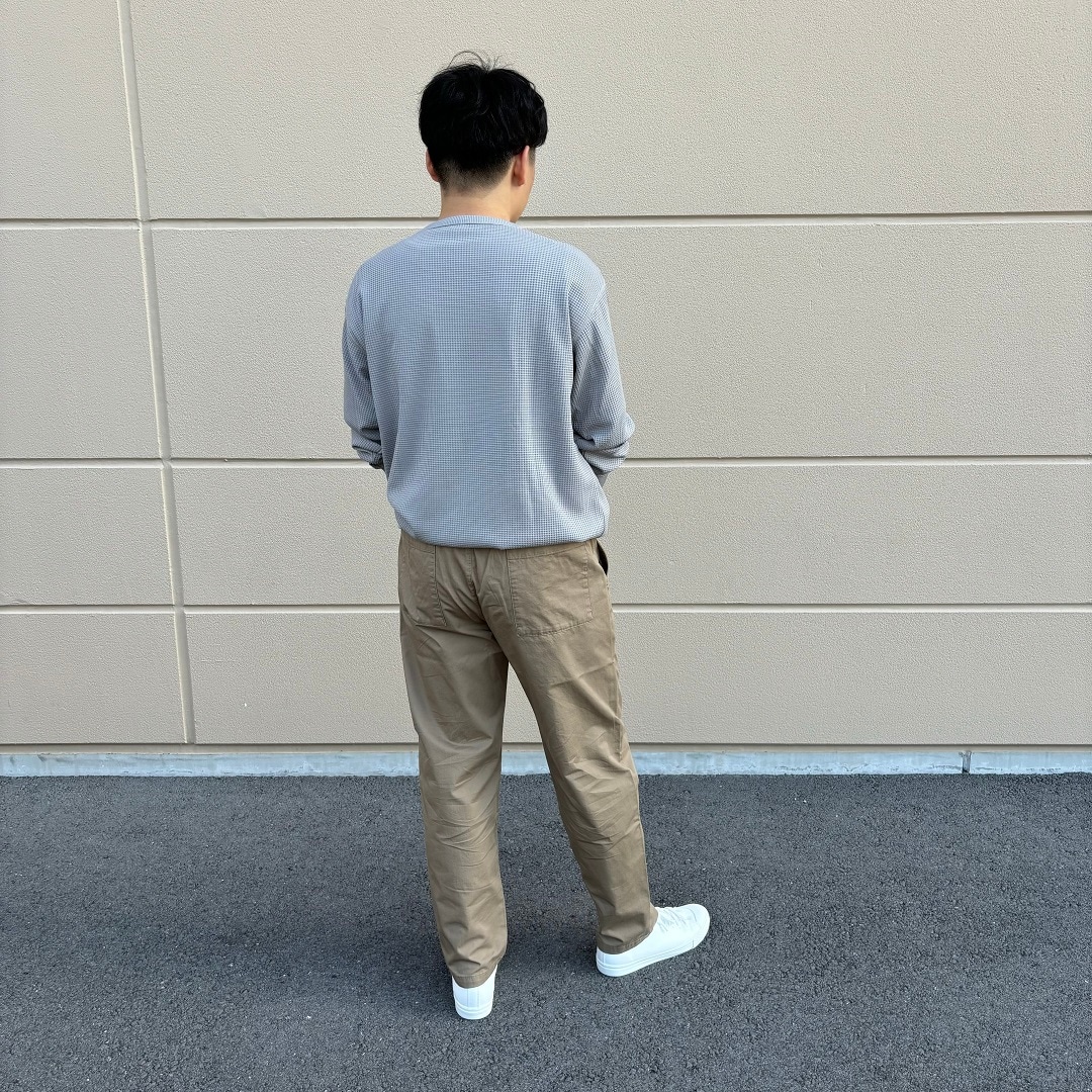 後ろ
