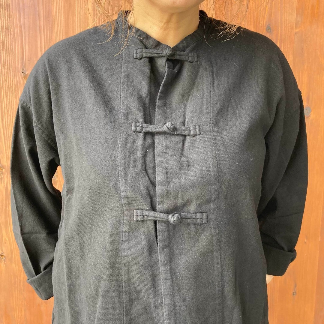 染めなおした服　黒