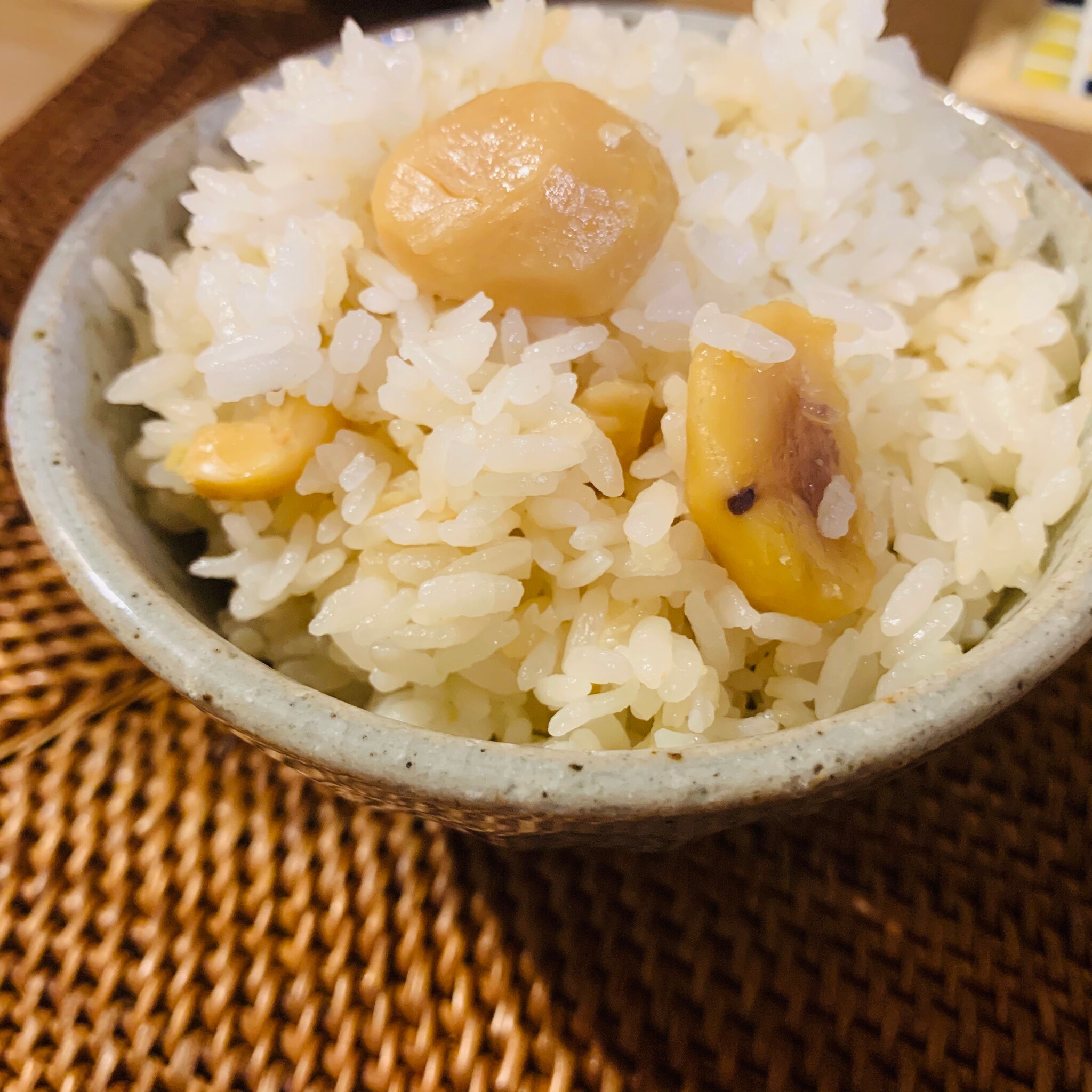お茶碗に盛り付けた画像
