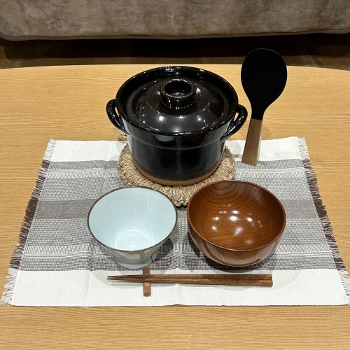 ばんこ焼のご飯鍋と茶碗とお椀
