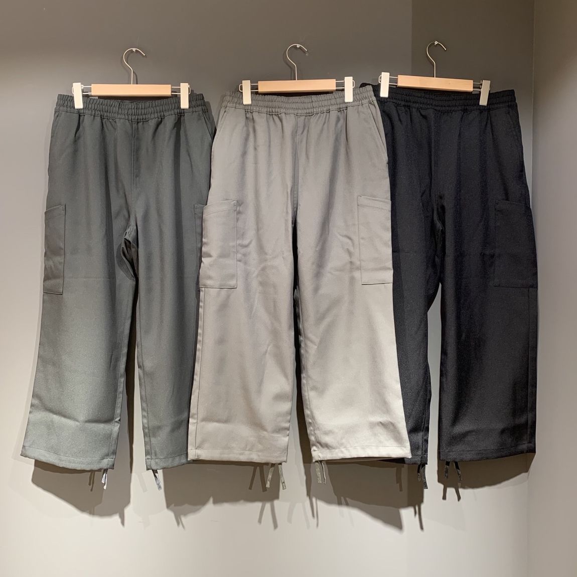 【岡山表町商店街】男女兼用MUJILABO「汚れが落ちやすいカーゴパンツ」