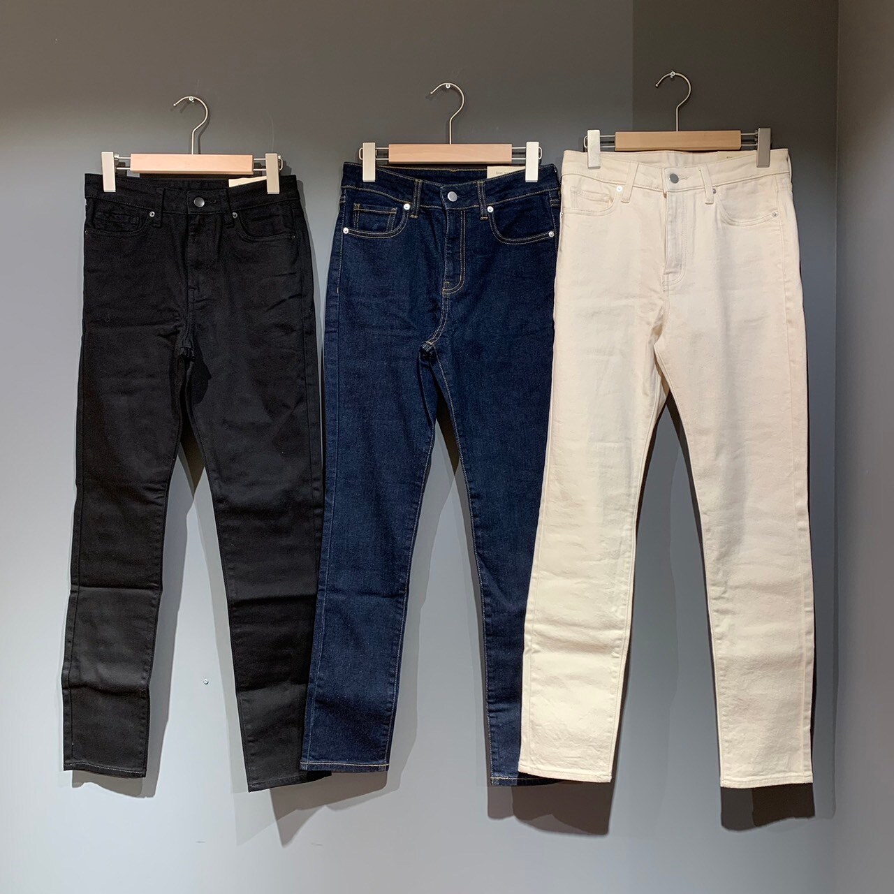 【岡山表町商店街】　期間限定価格　10/19まで「婦人デニムパンツ」