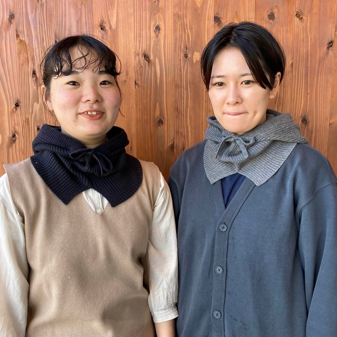 首のチクチクを抑えたメリノウール混バラクラバ