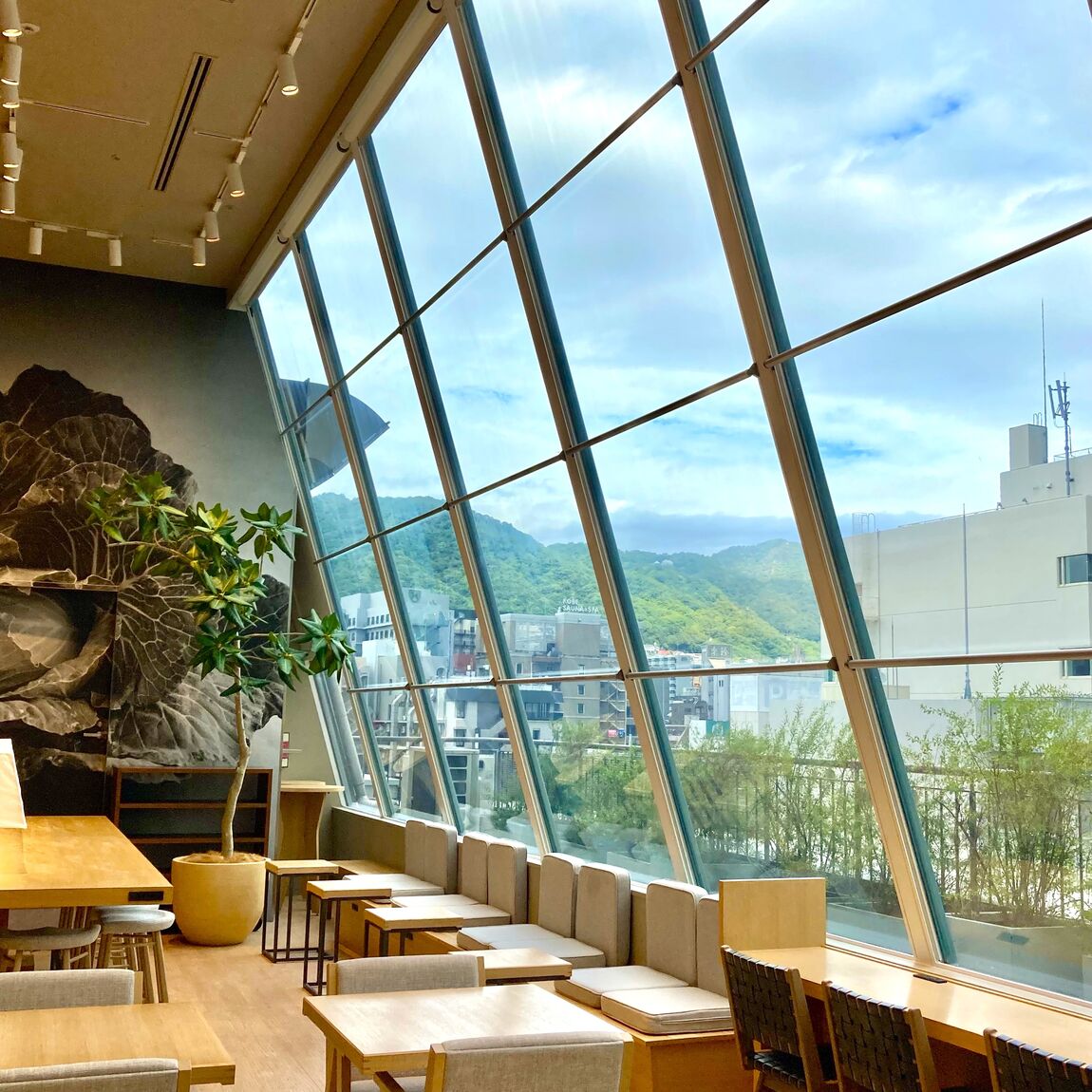【Cafe＆MealMUJ神戸BAL】今日の天気は？_tzx636