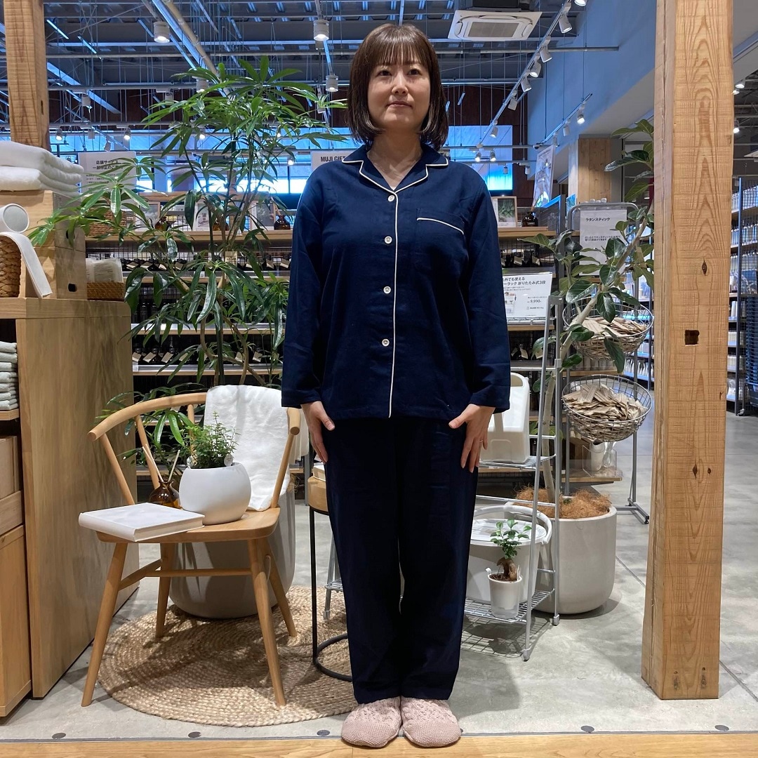 脇に縫い目のないフランネル長袖パジャマ