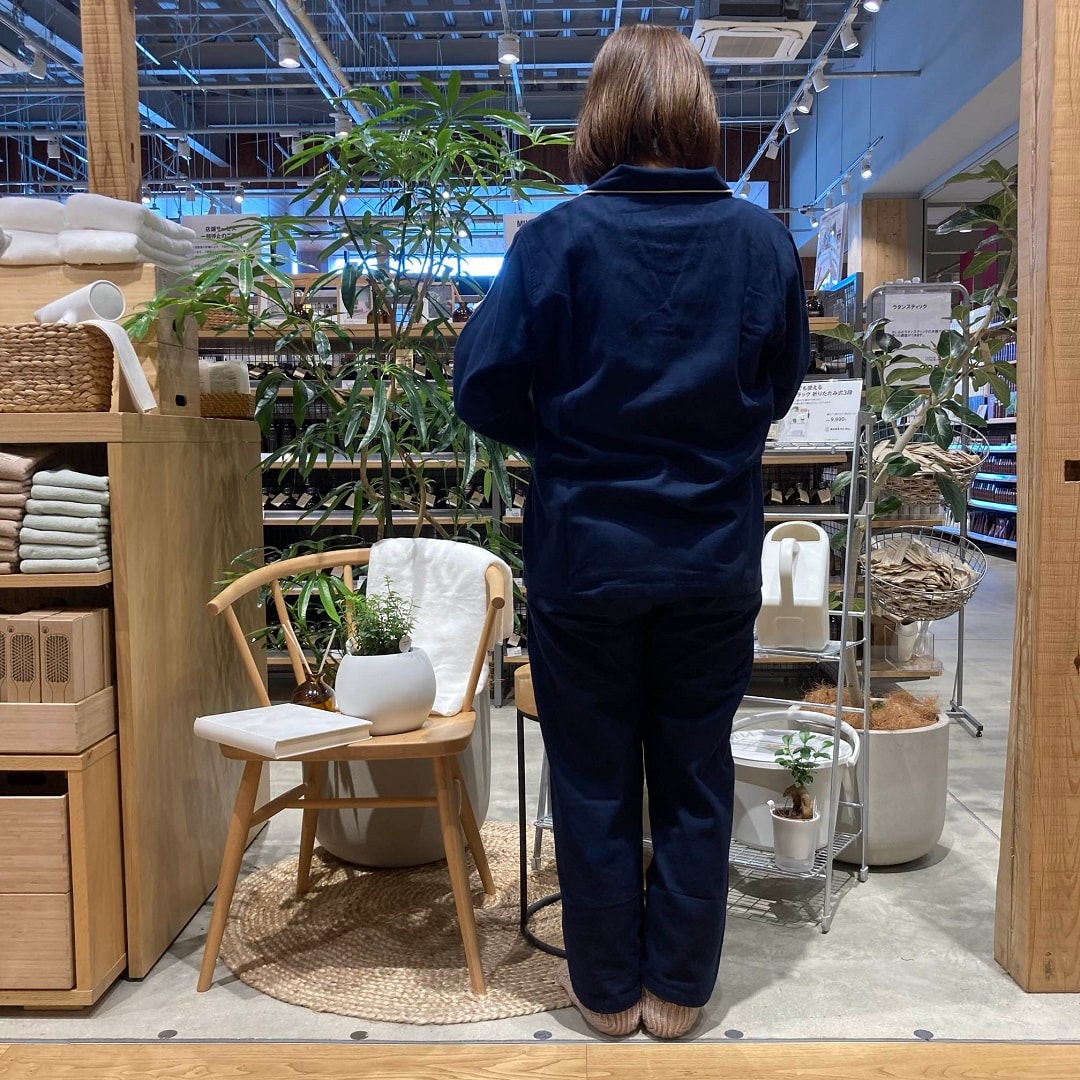 脇に縫い目のないフランネル長袖パジャマ