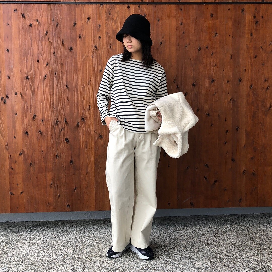 太番手ボートネック長袖Ｔシャツ