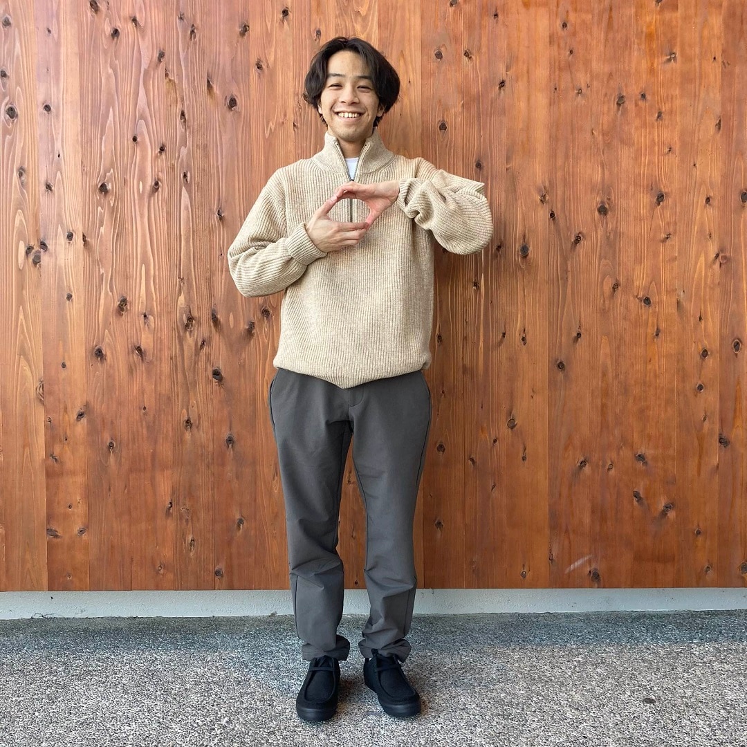 ウールミドルゲージ畦編みハーフジップセーター