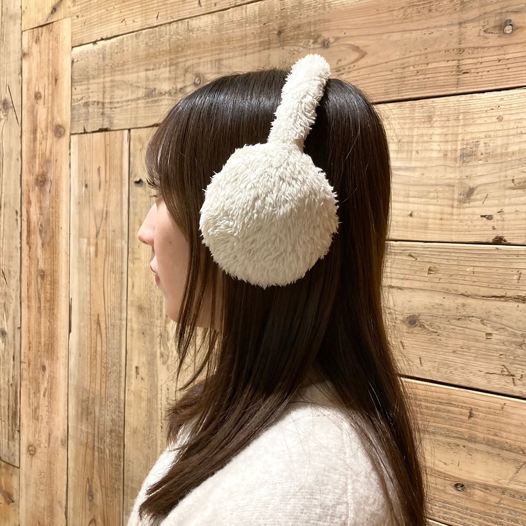 イヤーマフを着用している写真