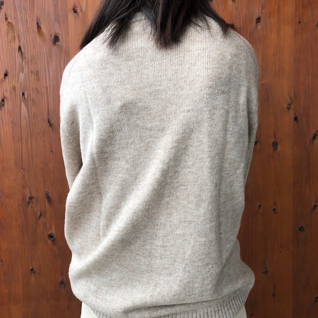 洗えるウールミドルゲージクルーネックセーター