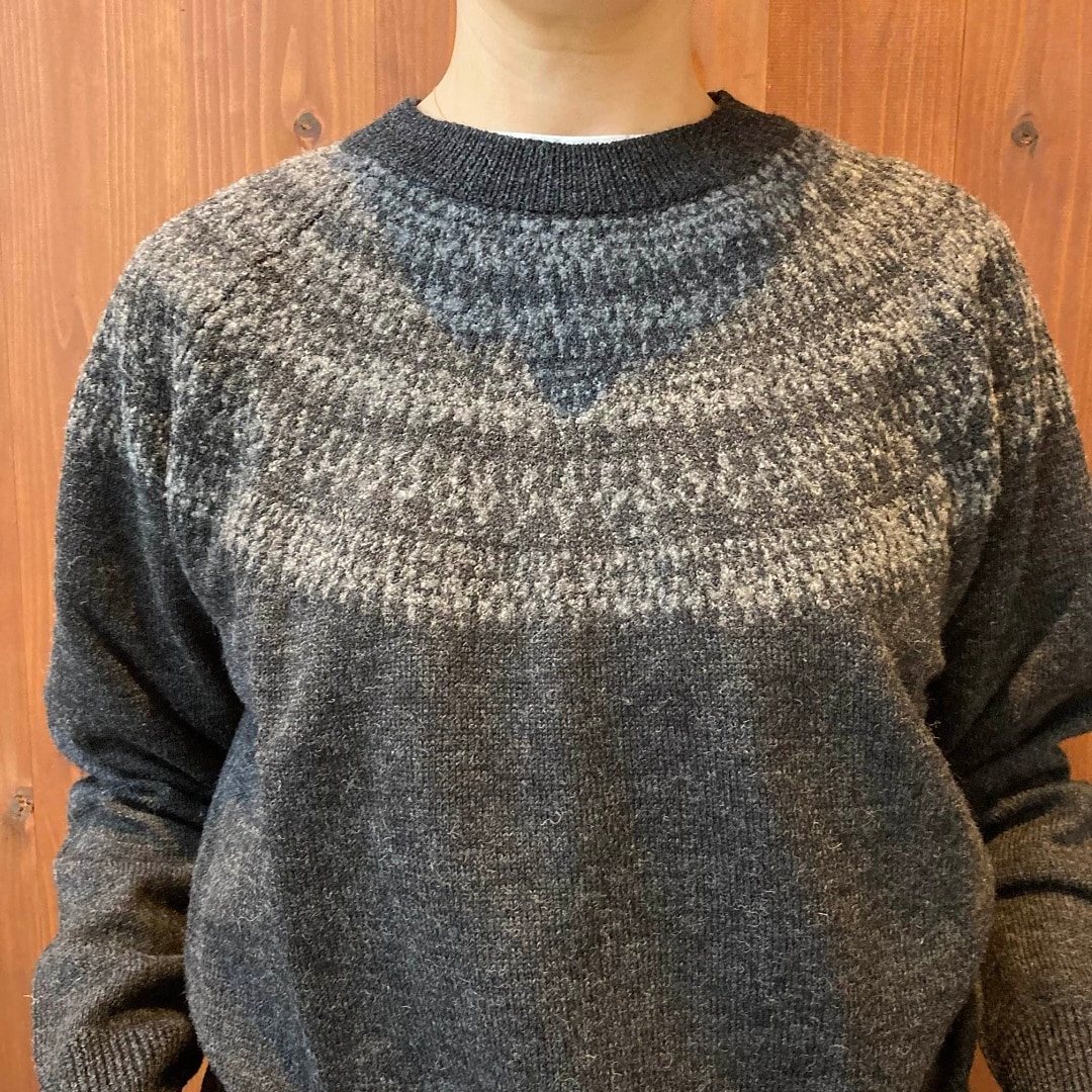 アンデスウールを使ったジャガード編みセーター