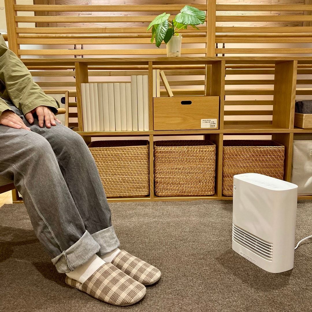 046670.2025.11.21.04