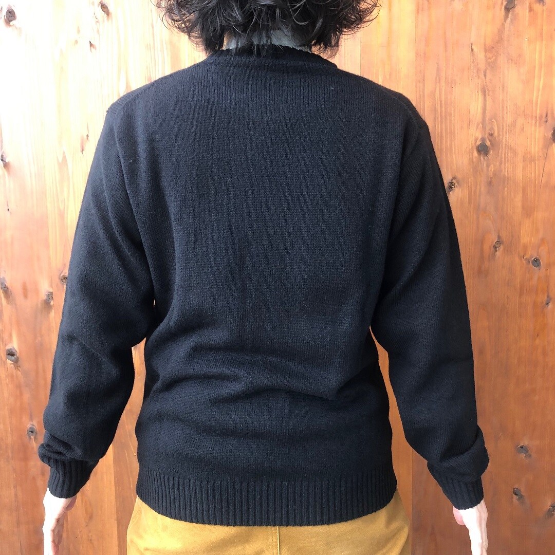 洗えるウールミドルゲージクルーネックセーター