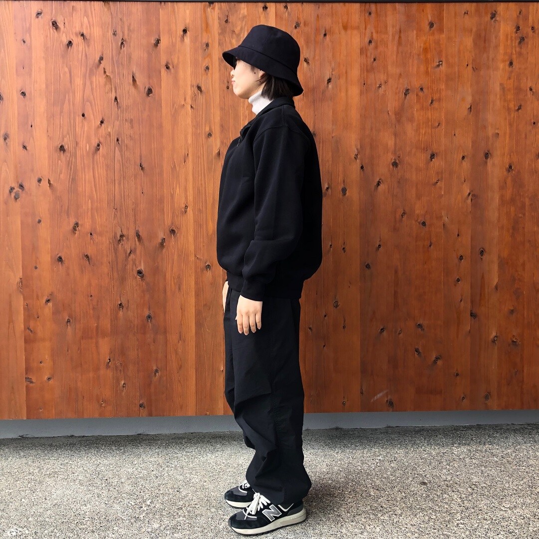 ハーフジップスウェットシャツ