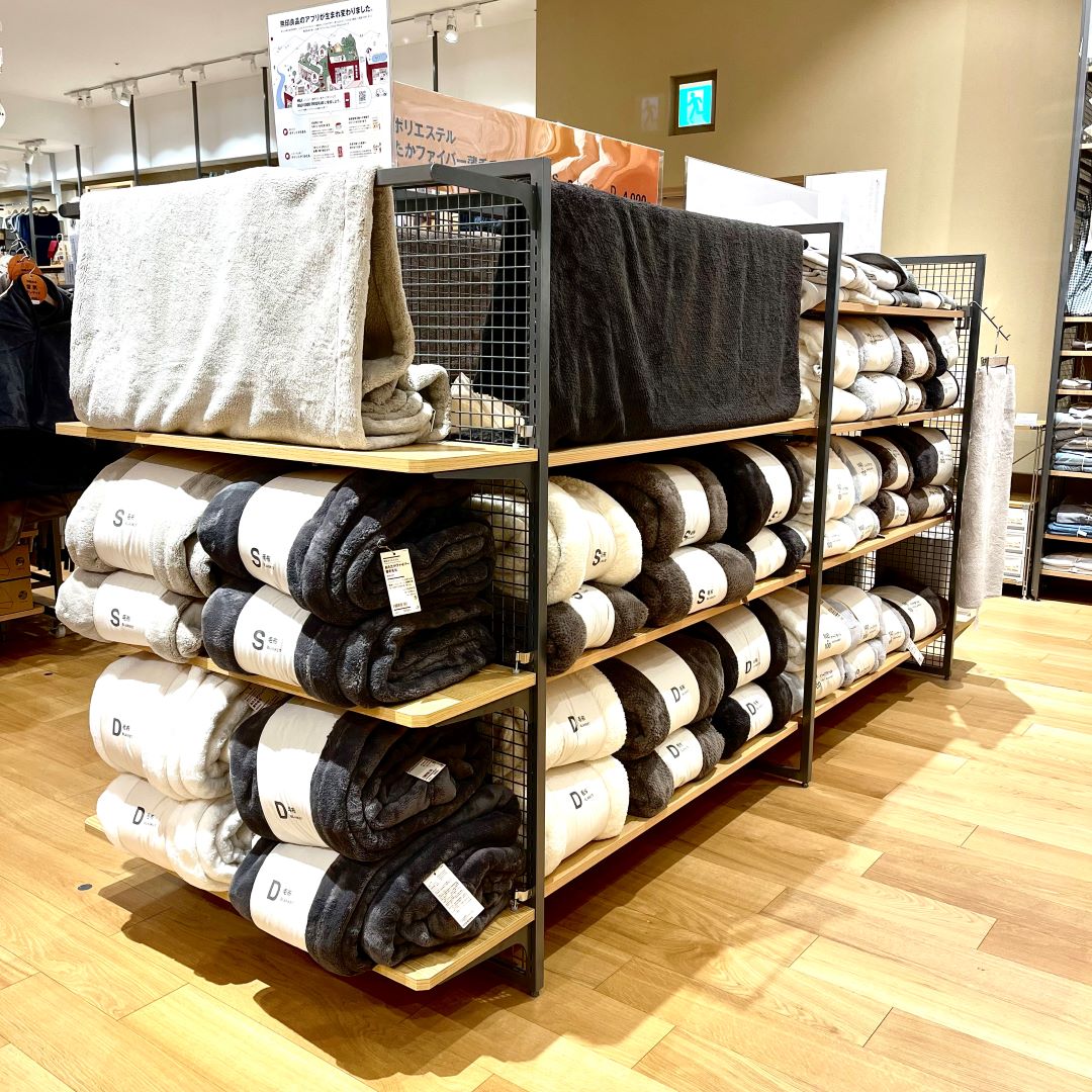 046835_20251202_01_04