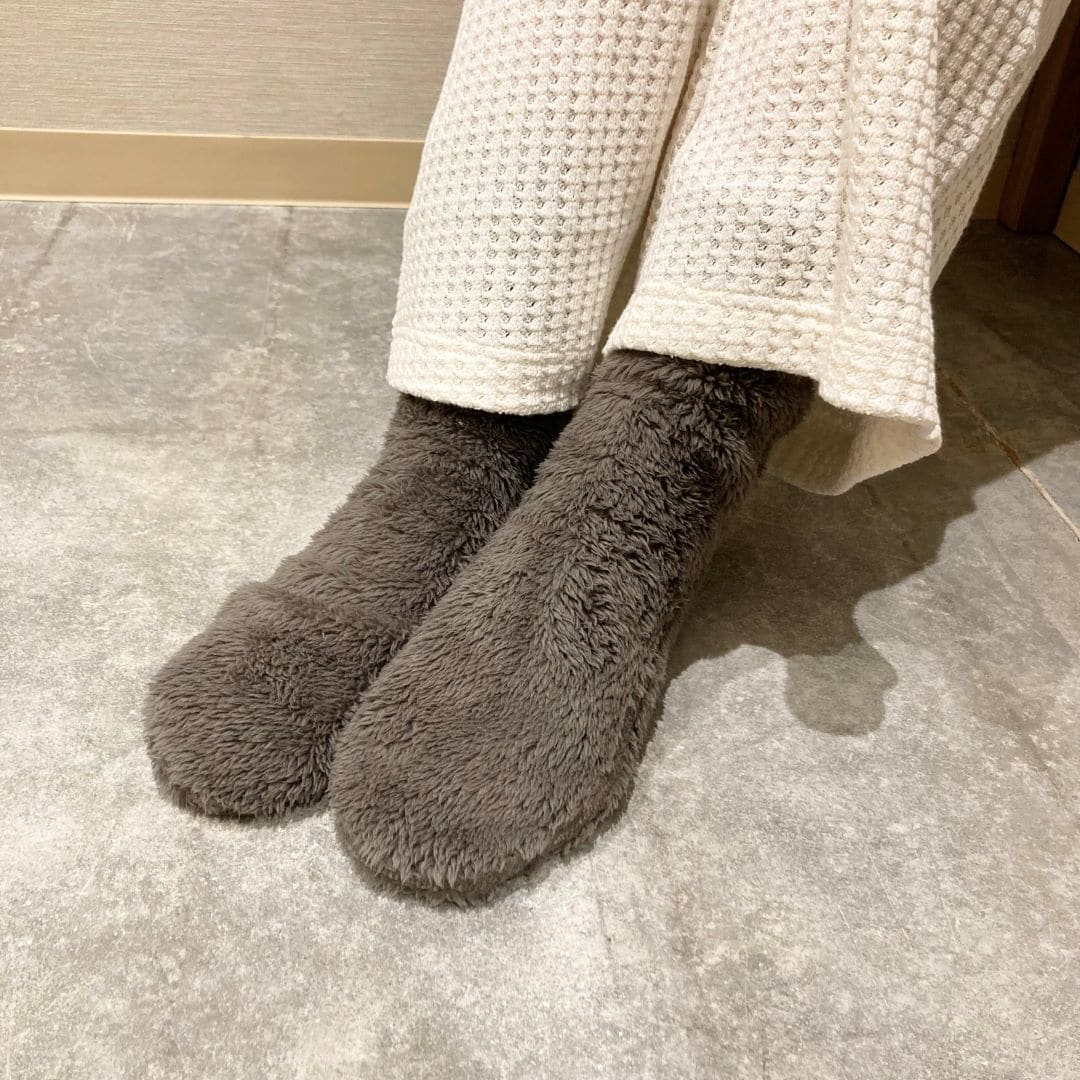 【ブルメール舞多聞】「良いね祭」開催中～足なり直角 再生ポリエステル ボアフリースルームソックス～