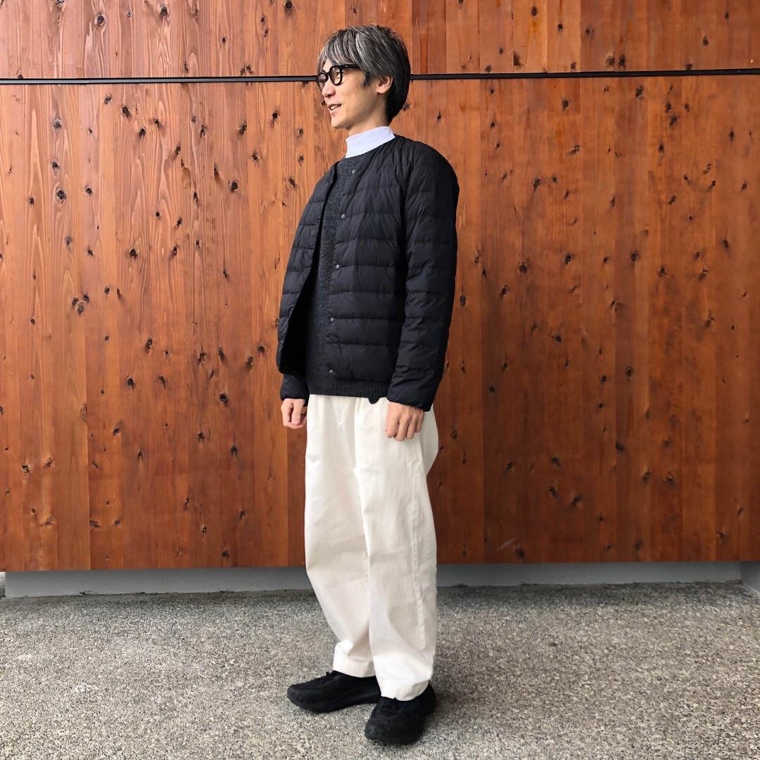 軽量ダウンノーカラージャケット