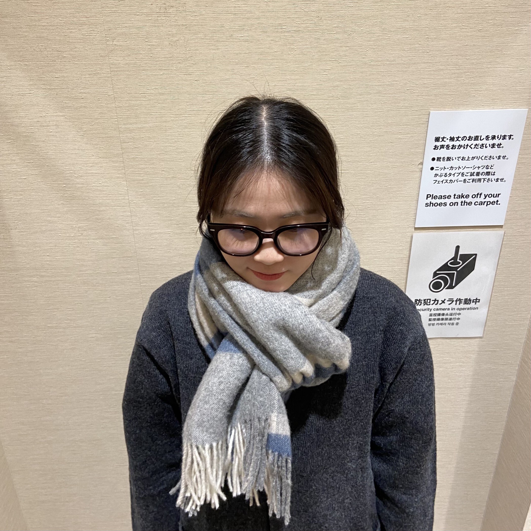 スタッフスナップ　マフラー　アップ