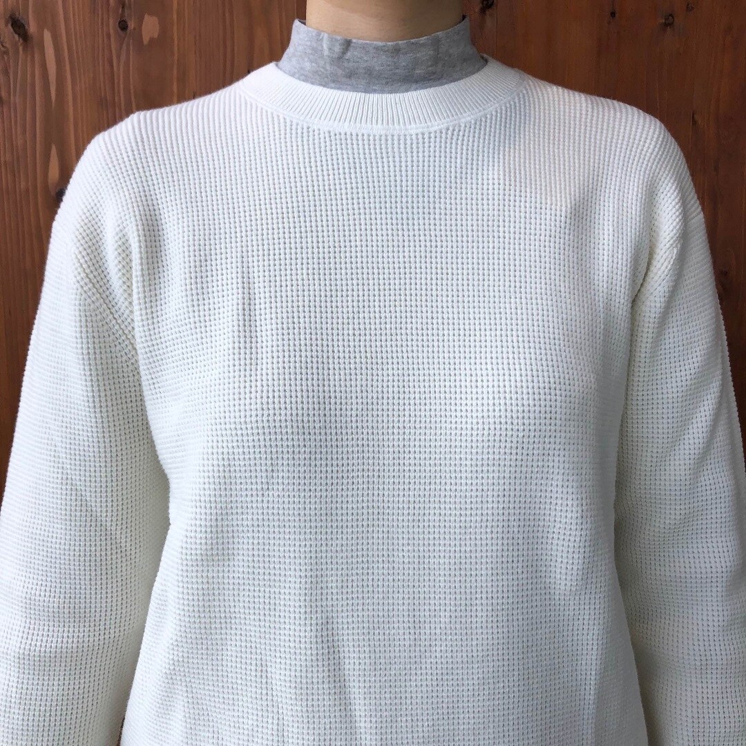 起毛フライス編みハイネック長袖Tシャツ