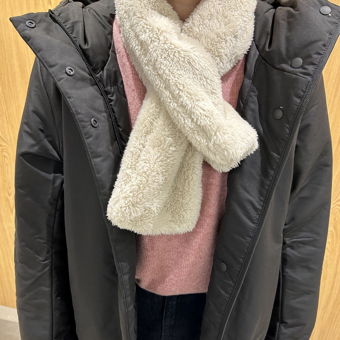 ミドルコート　女性スタッフ