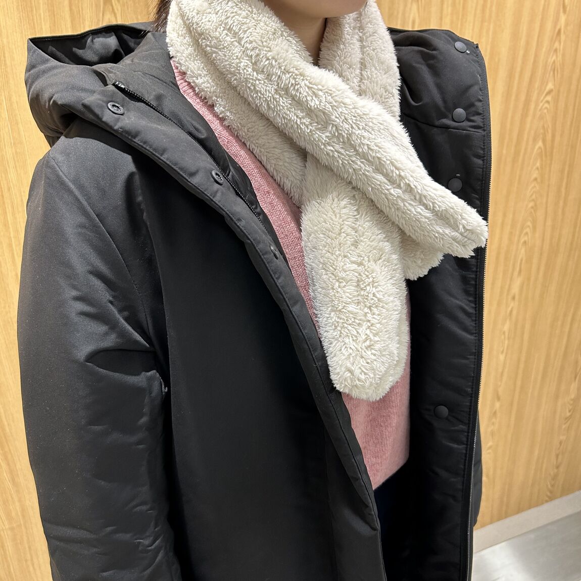 ミドルコート　女性スタッフ