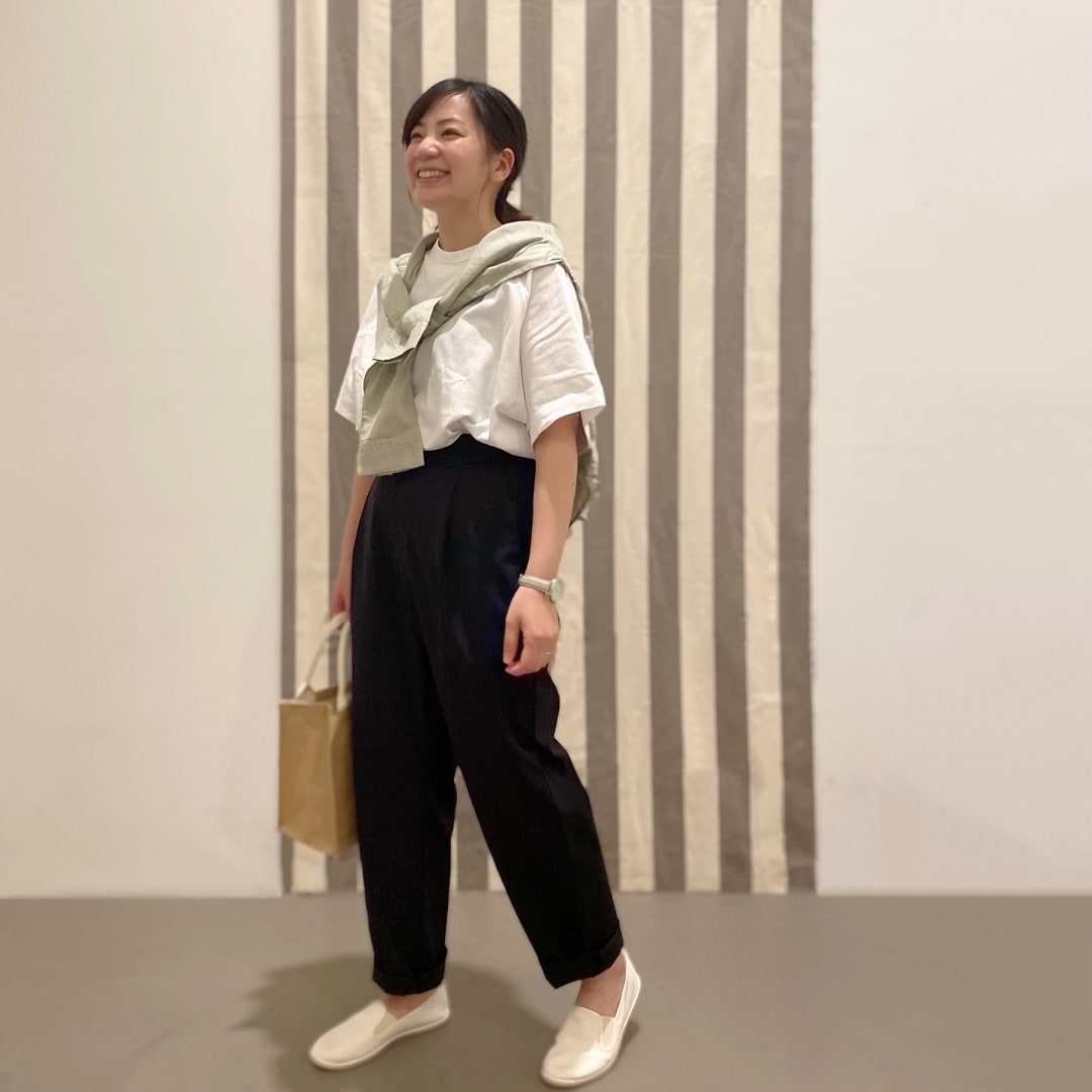 【イオンモール浦和美園】全身下向き2