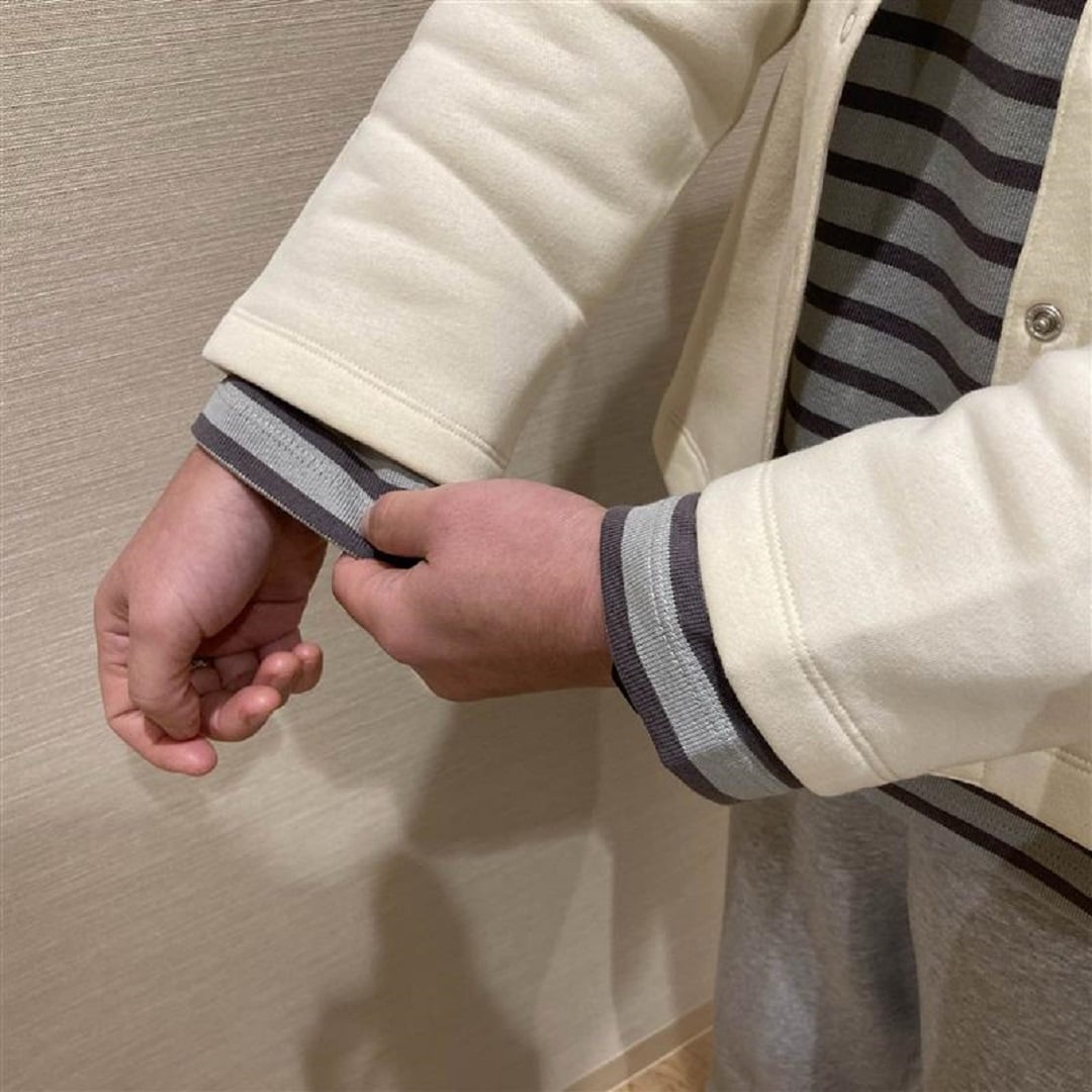 婦人服新商品のスタッフスナップ