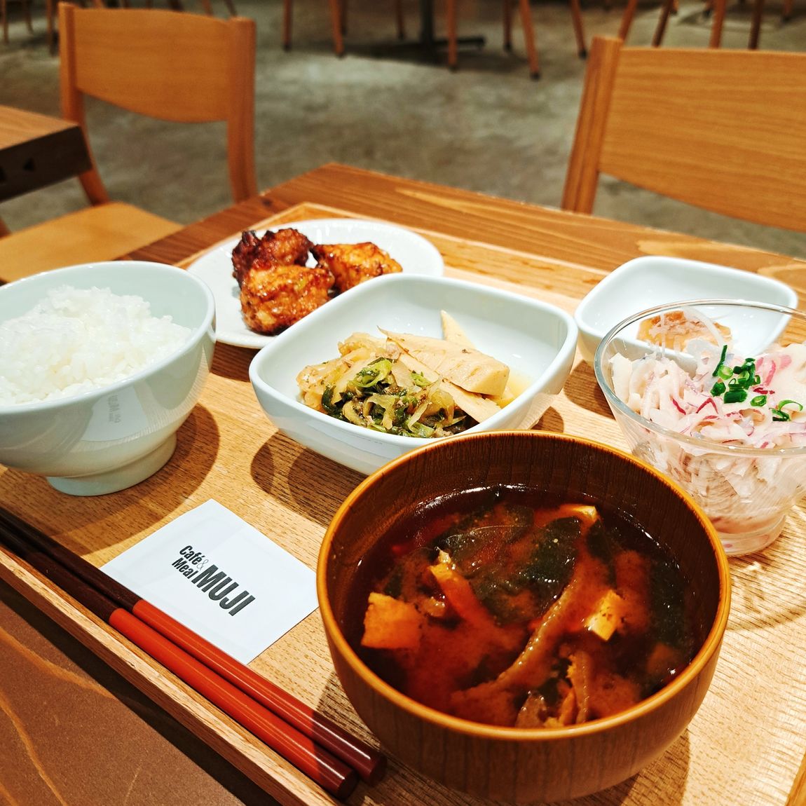 【Café＆mealMUJI近鉄四日市】お出汁のきいたホッと味噌汁