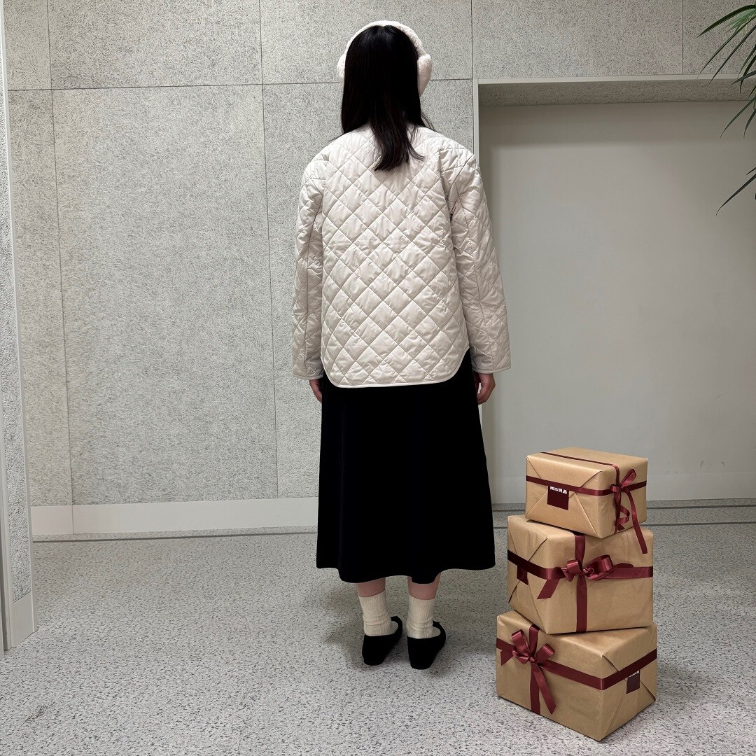 後ろ