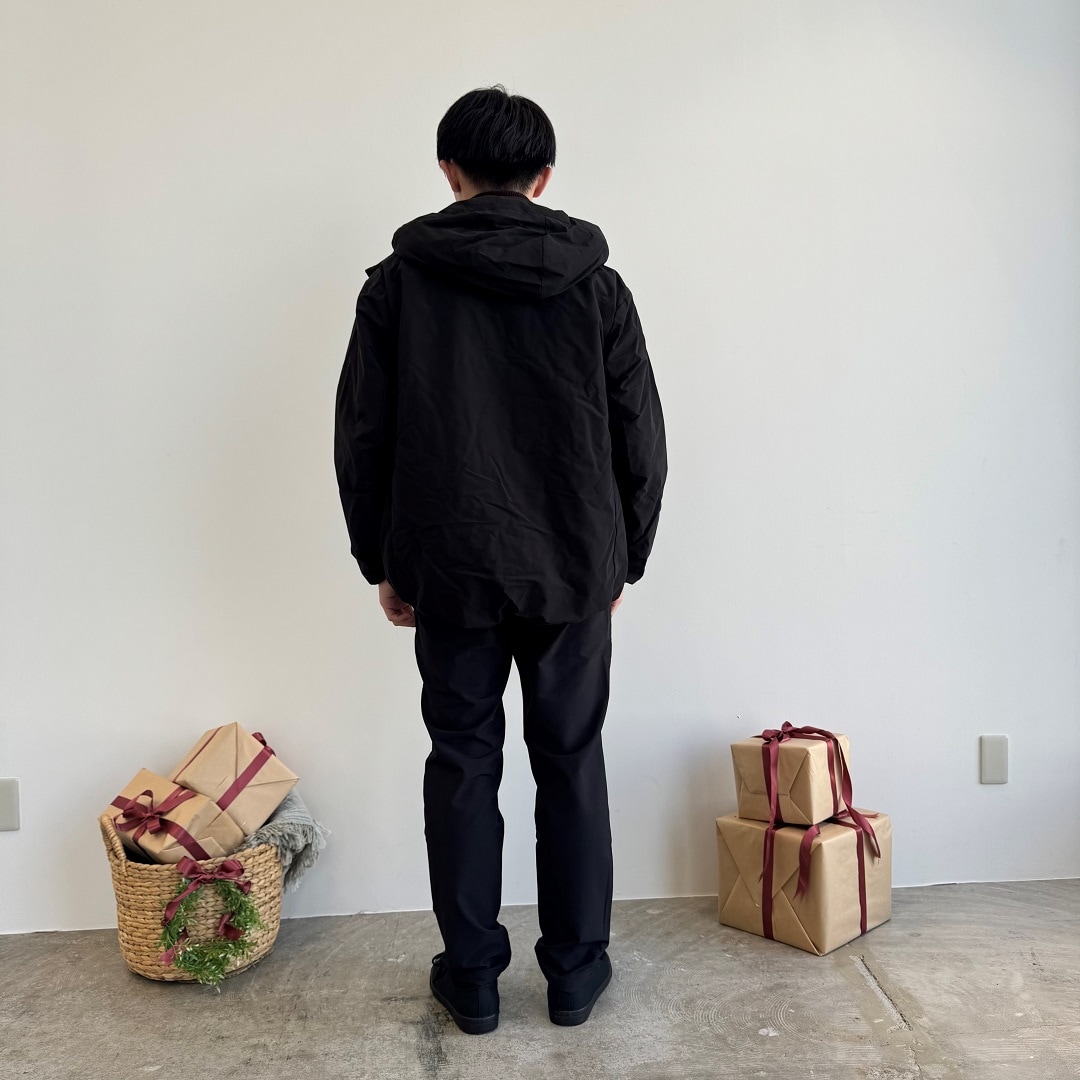 後ろ