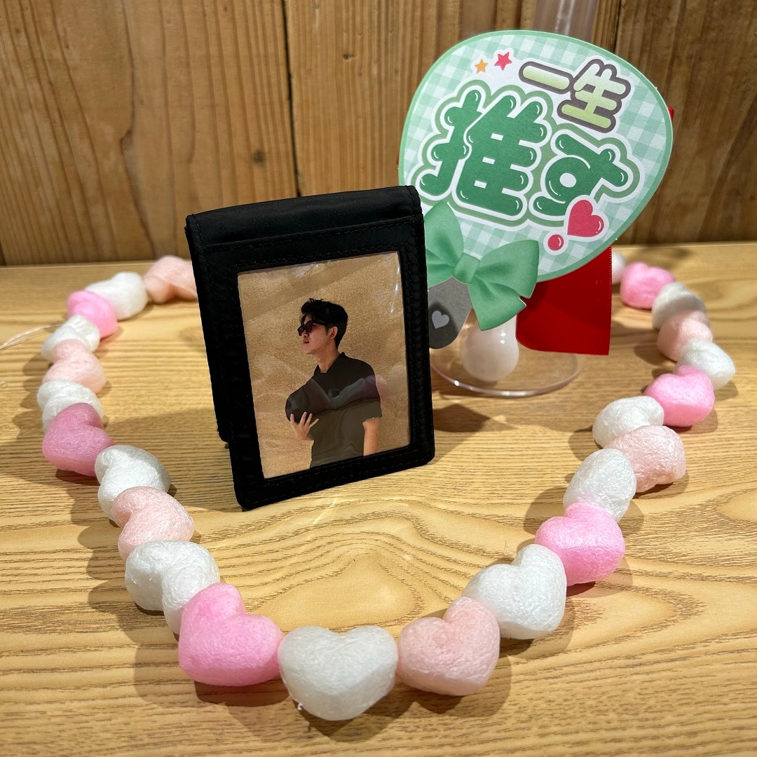https://contents.muji.com/jp/sites/jp/files/%E3%82%AB%E3%83%BC%E3%83%89%E3%83%9B%E3%83%AB%E3%83%80%E3%83%BC1.jpg
