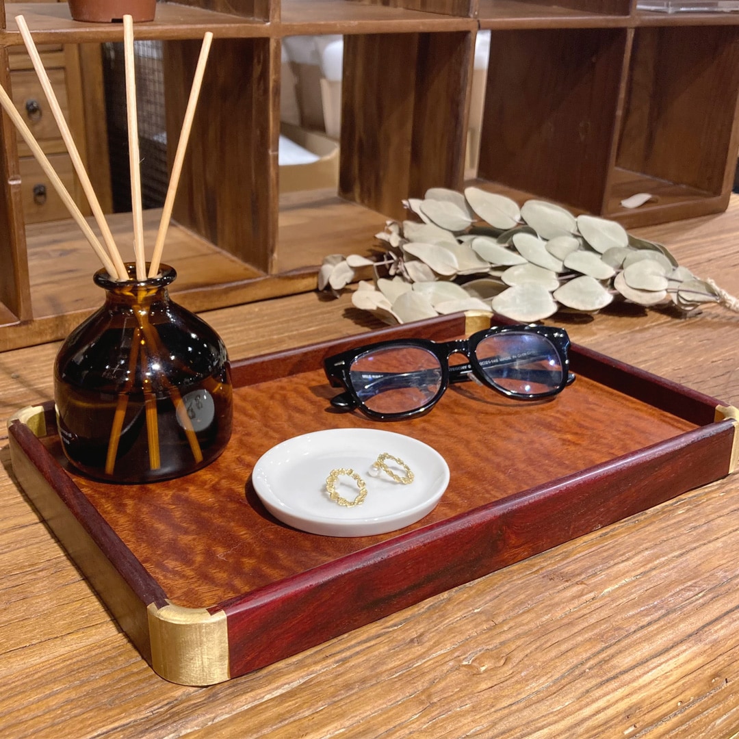 【マルエイガレリア】古家具に小さなサイズが入荷しました