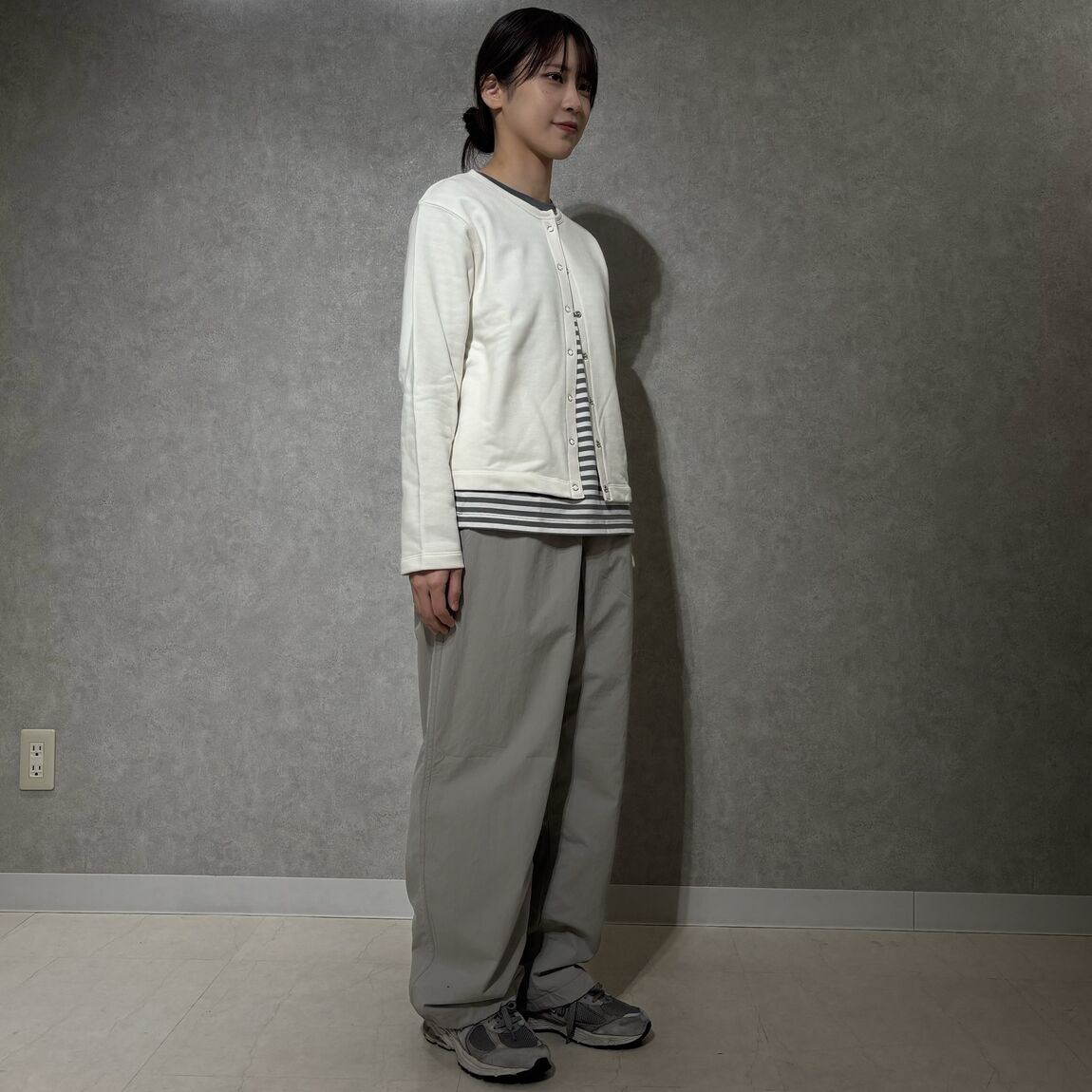 女性横向き画像①