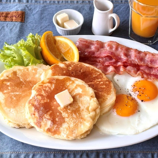 【調布パルコ】夏休みごはん　米粉のパンケーキでつくるアメリカンモーニング風_L3lNJn