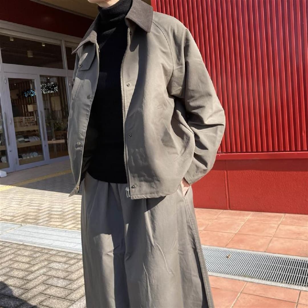 スタッフスナップ全身