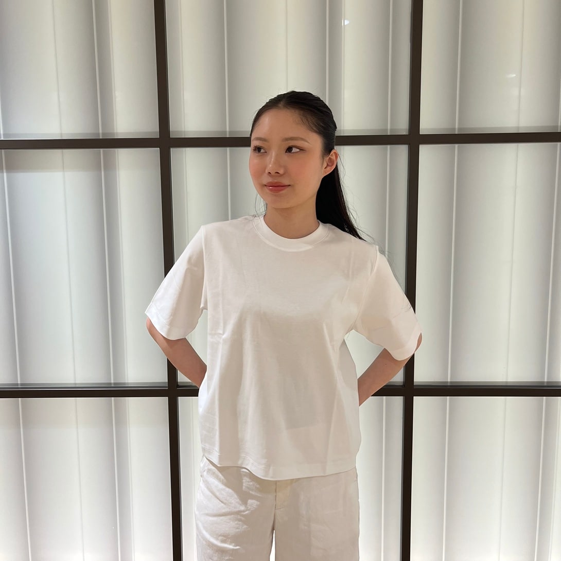 神戸阪急_Tシャツ_婦人着用